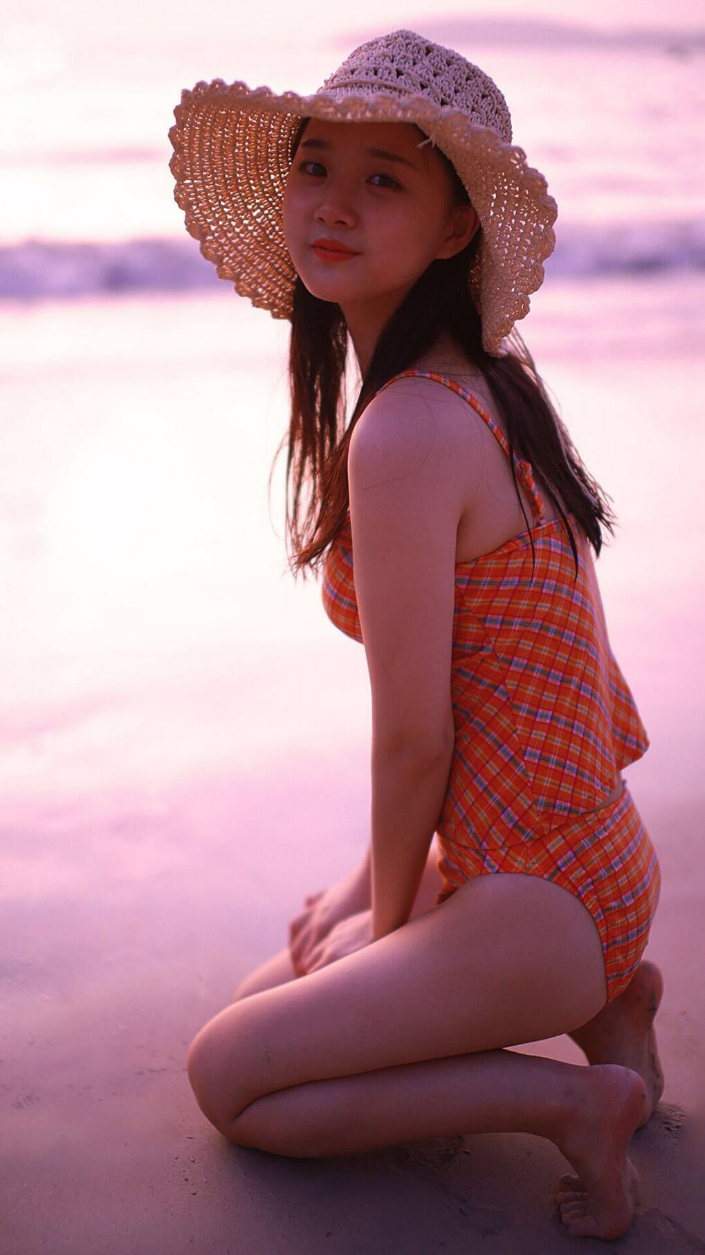 雄鹿绝杀热火，常规赛巅峰对决中字母哥带伤作战，雄鹿担心字母哥伤势